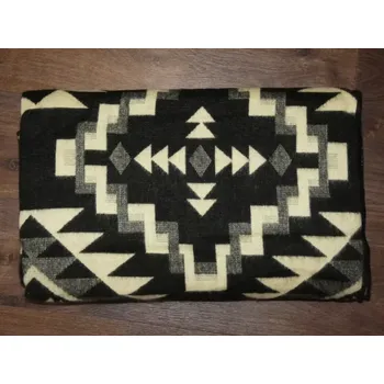 Přehoz na lůžko Deka Ekvádor I (lamí vlna, vzor I)