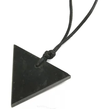 Přívěsek Přívěsek na šňůrce šungit trojúhelník