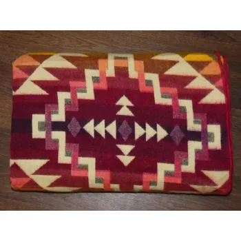 Přehoz na lůžko Deka Ekvádor I (lamí vlna, vzor II)