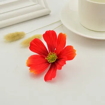 Dekorativní květ gerbery – 7 cm, (červeno oranžový)