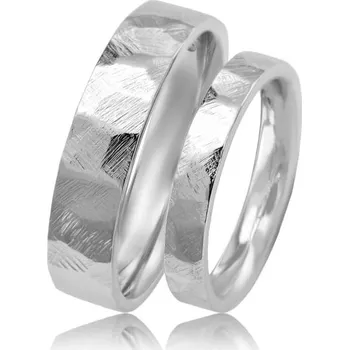 Prsten Zlaté snubní prsteny Laqen