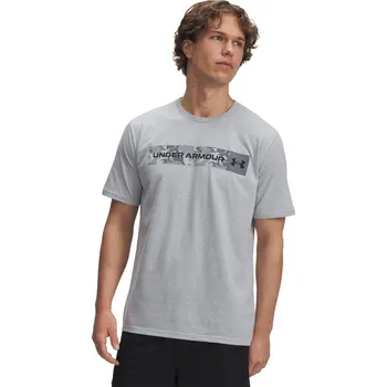 Pánské tričko Pánské tričko Under Armour Camo Chest Stripe SS velikost XS mod gray light heather