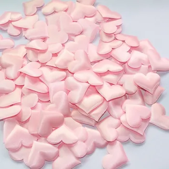 Svatební dekorace Konfety z netkané textilie (růžová srdíčka) 100ks