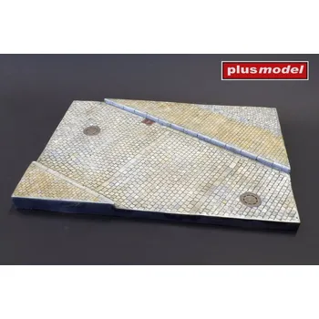 Plastikový model Plusmodel 1/35 Display base Cobblestone street w/ sidewalk