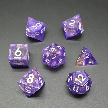 Příslušenství k deskovým hrám ERU ILÚVATAR SADA 7 EPOXIDOVÝCH RPG kostek