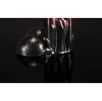 Dildo Twisted Beast Bael Demon Blood (Ombre) Medium, prémiové silikonové dildo s Vac-U-Lock přísavkou 22,3 x 4,7–6,9 cm