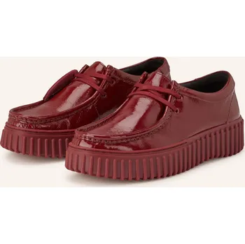 Dámské mokasíny Clarks Lakované Tkaničky Torhill Bee, tmavě červená