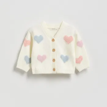 Dívčí svetr Reserved - Kardigan se srdíčky - krémová - 878GK-01X - 878GK-01X-68