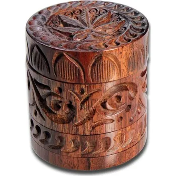 Hliníková / palisandrová drtička 'Leaf' 4-dílná - Tato drtička je vyrobena z palisandru se složitými ornamenty a konopným listem na víku. Víko má magnetický uzávěr, všechny další části jsou šroubovatelné. Drtička má diamantem broušené zuby, komoru se síte