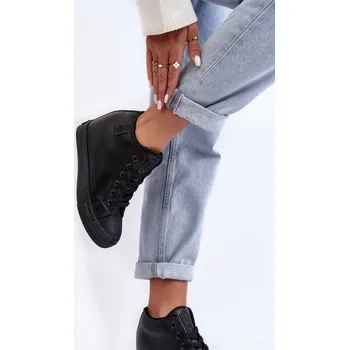 Dámské tenisky Dámské kožené tenisky na klínku Big Star Black Velikost: 40