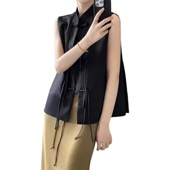 Dámská žakárová vesta bez rukávů s límečkem a zapínáním na knoflíky Elegantní jednobarevná vesta z polyesteru a bavlny pro každodenní nošení černá XS