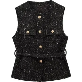 Dámská vesta Dámská elegantní jednobarevná vesta s páskem a kapsičkami na prsou Výstřih do O Zapínání na knoflíky Stylová polyesterová vesta Různé barvy černá M
