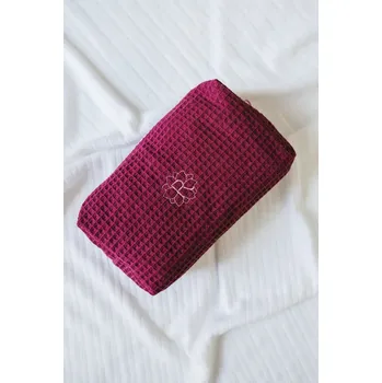 Wafflová kosmetická taštička vínová