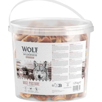 Pamlsek pro psa Wolf of Wilderness vepřové uši "Vast Pasture" 1,25 kg