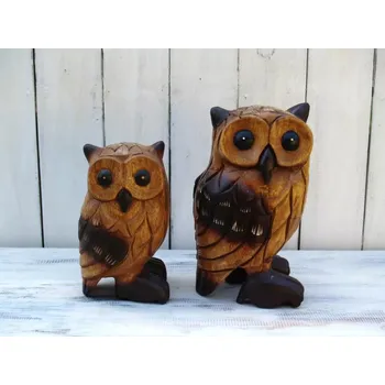 Dřevěná sovička soška