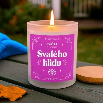 Žertovný předmět Svíčka s vůní svatého klidu - vonná svíce s potiskem- Tričkový.cz