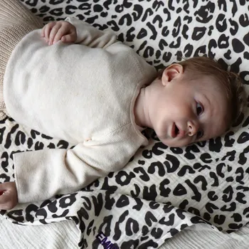 látková plena STUDIO NOOS Zavinovací plena 70 x 70 cm Holy Cow