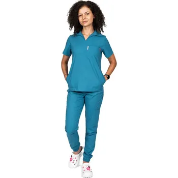 Zdravotnický oděv Lékařský polo overal aqua stretch s halenkou do v a tepláky jogger se stahovací šňůrkou a gumou
