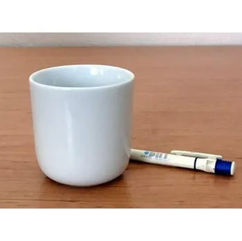 Pohár hrnek porcelánový Dan bez ucha 0,26 l