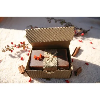 Mýdlo Přírodní olivové mýdlo se skořicí v krabičce