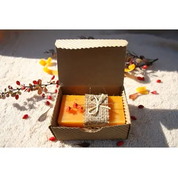 Mýdlo Přírodní olivové mýdlo s červeným palmovým olejem v krabičce