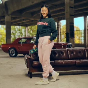 GymBeam Dámské tepláky GymBabe Cherrybloom S růžová