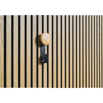 Věšák Sonava Function háček černý práškový s dřevěnou hlavou přírodní, balení = 4 kusy včetně upevnění