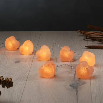 Lampička Wagner Life Světelná řetězová girlanda Světelné krystaly Srdce, solné krystaly jantarové - Délka světelného řetězu 110 cm; rozměry srdíček: délka 5,5 cm, šířka 5 cm, výška 4 cm 8 x LED