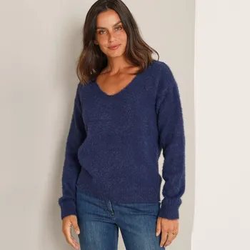 Dámský svetr Pulovr s výstřihem do V, z úpletu s vlasem nám.modrá 52
