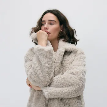 Dámský kabát Reserved - Kabát z imitace beránka - béžová - WU639-08X - WU639-08X-XL