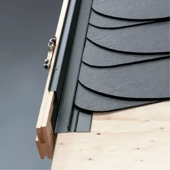 Lemování VELUX EDS1000 CK02 55x78 plochá krytina (Kód:EDSCK020000 Výrobce:VELUX Série:Plochá krytina Šířka:55cm Výška:78cm Záruka:2 roky)