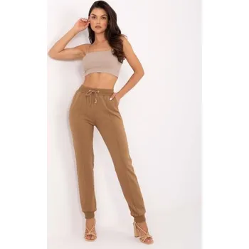 Tmavě kamelové tepláky s kapsami