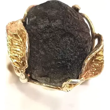 Prsten Stříbrný prsten s vltavínem VPE82