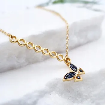 Přívěsek POZLÁCENÝ STŘÍBRNÝ PŘÍVĚSEK S PŘÍRODNÍMI SAFÍRY