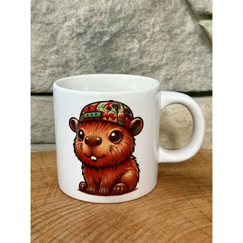 Keramický hrnek kapybara s kšiltovkou