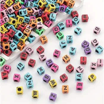 Dětské navlékací korálky Plastové barevné korálky s písmeny kostka 6 mm 200 kusu