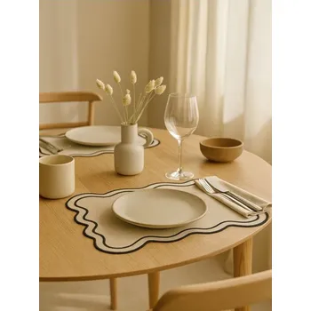 prostírání Sinsay - Prostírání na stůl s vlnitým okrajem - béžová - 274II-08X - 274II-08X-ONE