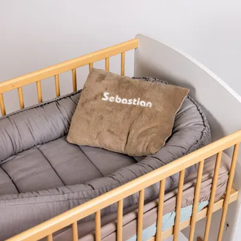 Dekorativní polštářek Tulimese Polštářek s výšivkou karamelový