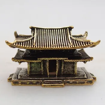 Kovová figurka - chatrč