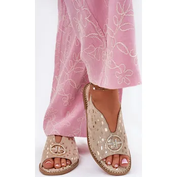 Dámské sandále Kožené Sandály Na Plochém Podpatku S Ozdobou S.Barski KV51-094 Zlaté 38