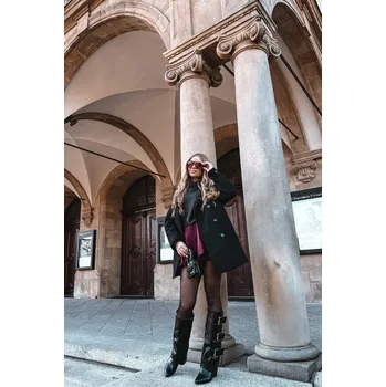 Dámské kozačky Dámské kozačky na platformě s ohnutým horním lemem a stříbrnými přezkami Černé Sarisse 40