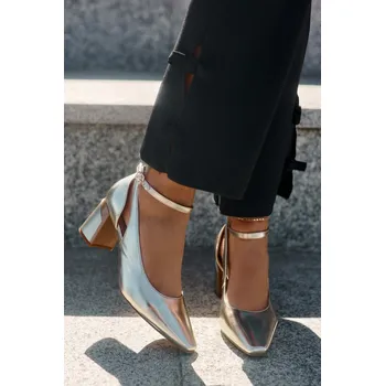 Dámské lodičky Kožené Lodičky Na Podpatku Maciejka K6816-25 Zlaté 40