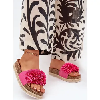 Dámské sandále Dámské sandály na platformě s ozdobnými květinami fuchsie Tessara 38