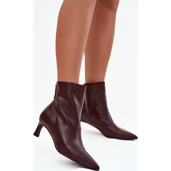 Dámské kozačky Dámské kozačky z pravé kůže na podpatku D&A CR52-661 bordó 40