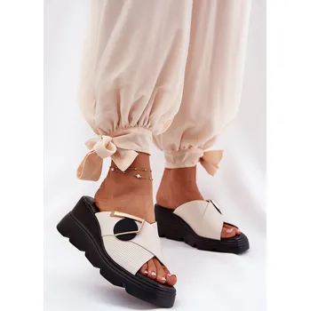 Dámské žabky Elegantní Dámské Kožené Pantofle Na Klínu S Ozdobou Béžové Artiker 56C1585 40