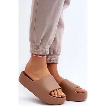 Dámské žabky Dámské žabky na tlusté podrážce hnědé Oreithano 38