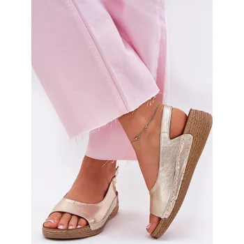 Dámské sandále Dámské kožené sandály na klínu Maciejka L7069 Zlaté 36