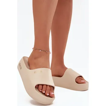 Dámské žabky Dámské Pěnové Pantofle Na Masivní Platformě Big Star SS274722 Béžové 39