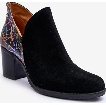 Dámská obuv Dámské kožené boty na sloupu Maciejka 04492-99 černé 38