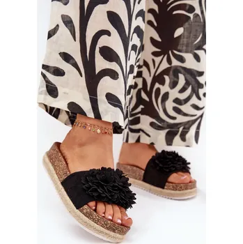 Dámské žabky Dámské Pantofle Na Platformě S Ozdobnými Květinami Černé Tessara 37